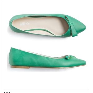 Mia Pointed flats brand new size 7.5